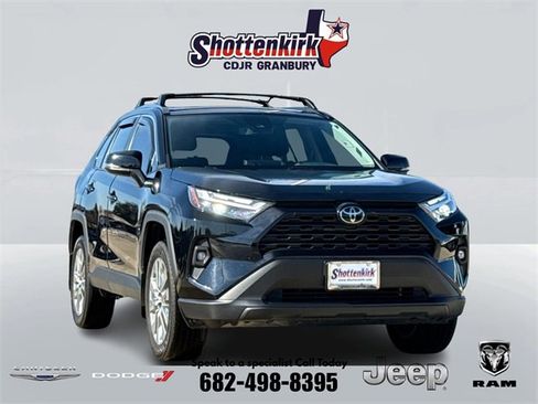 Used 2024 Toyota RAV4 XLE Premium image 1