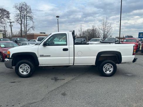 Used 2006 GMC Sierra 2500 W/T w/ Heavy-Duty Power Package RWD image 8