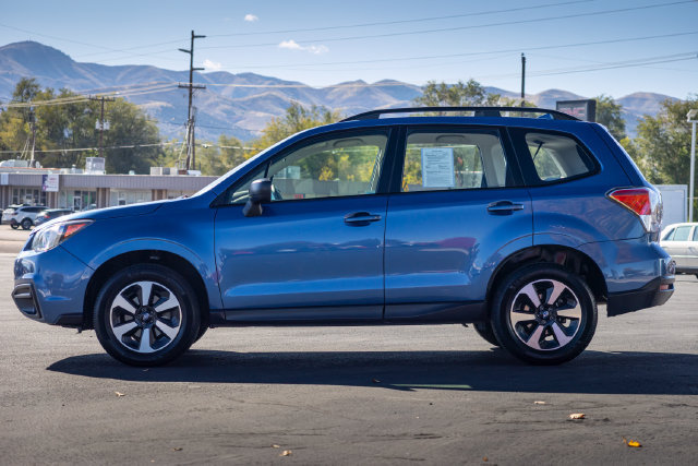 Used 2017 Subaru Forester 2.5i w/ Alloy Wheel Package AWD/4WD image 3