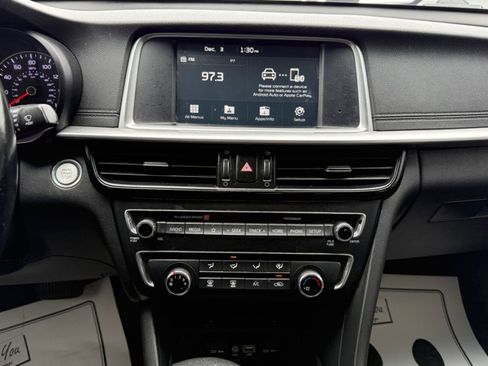 Used 2020 Kia Optima SE image 21