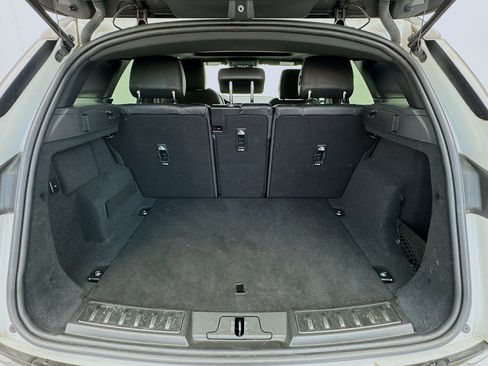 Used 2021 Land Rover Range Rover Evoque R-Dynamic S image 18