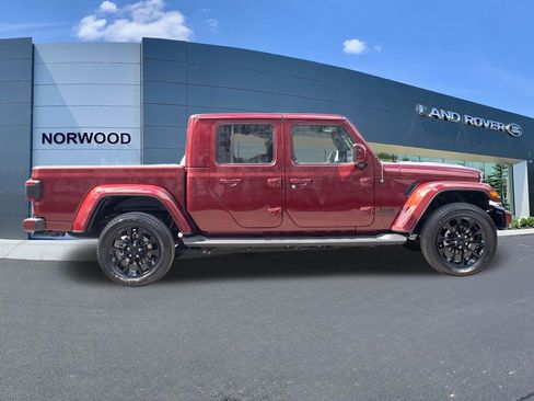 Used 2021 Jeep Gladiator Overland AWD/4WD image 8