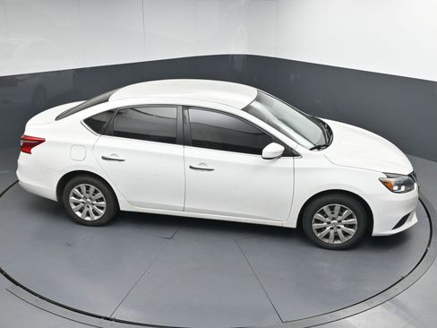 Used 2017 Nissan Sentra S FWD image 28