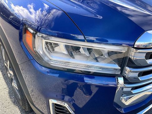 Used 2023 GMC Acadia SLE w/ Driver Convenience Package image 30