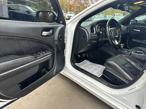 Used 2015 Dodge Charger R/T w/ Plus Group image 16