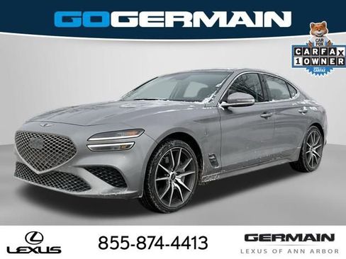 Used 2025 Genesis G70 2.5T image 1