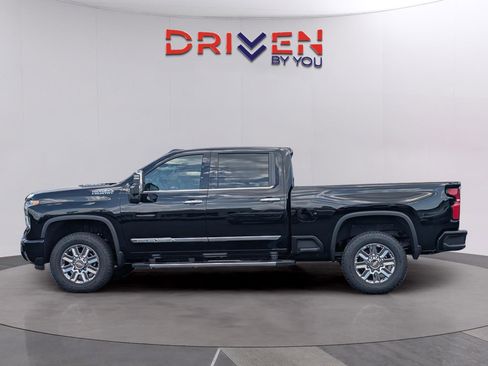 New 2026 Chevrolet Silverado 2500 High Country AWD/4WD image 2