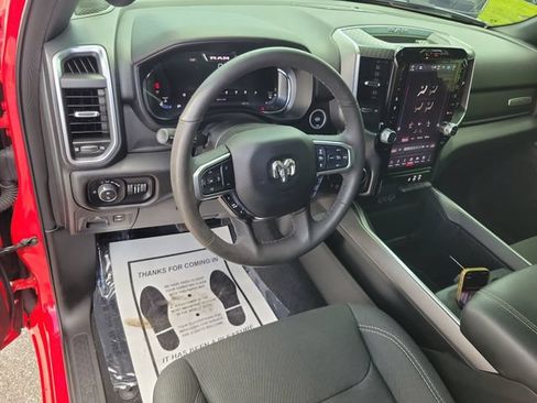 Used 2025 RAM 1500 Big Horn RWD image 15