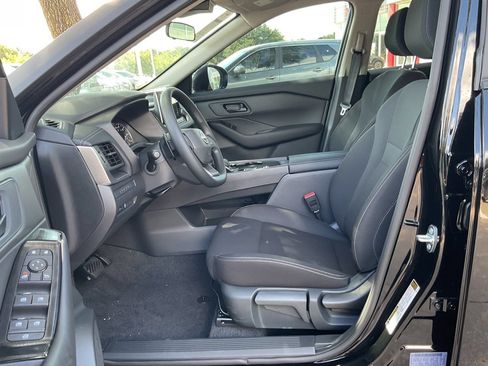 New 2026 Nissan Rogue S FWD image 8