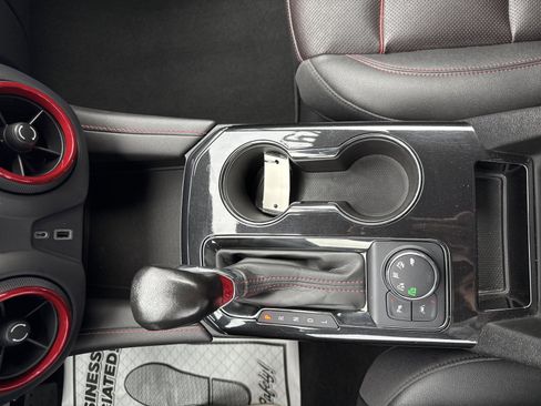 Used 2022 Chevrolet Blazer RS image 19