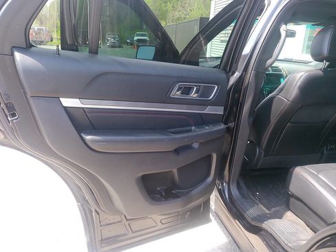 Used 2016 Ford Explorer Sport w/ Equipment Group 401A AWD/4WD image 30