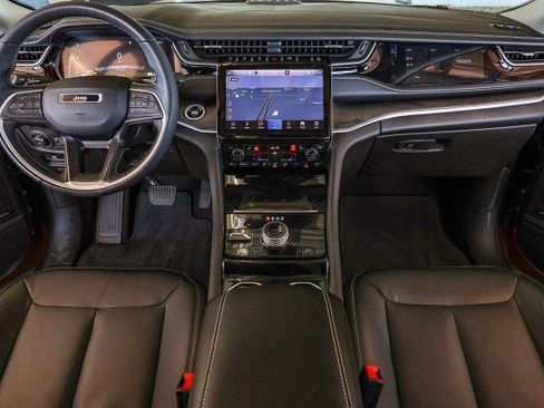 Used 2022 Jeep Grand Cherokee Limited 4xe image 43