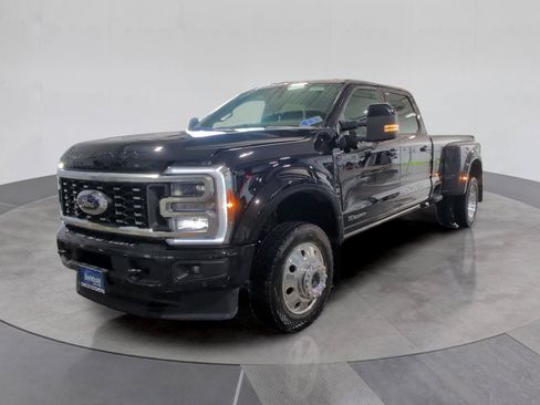Used 2026 Ford F450 Platinum AWD/4WD image 1