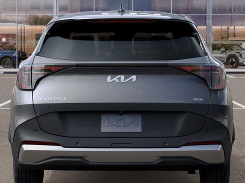 New 2026 Kia Sportage LX image 13