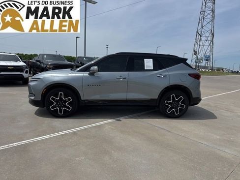 Used 2024 Chevrolet Blazer RS w/ Enhanced Convenience Package AWD/4WD image 3