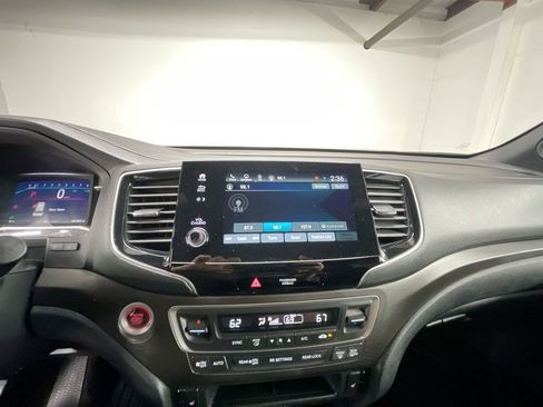 Used 2022 Honda Pilot TrailSport image 13