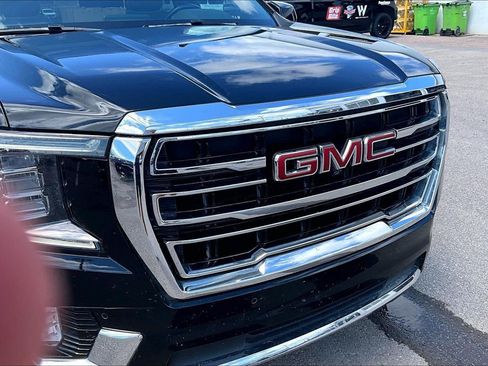Used 2022 GMC Yukon SLT w/ SLT Premium Package AWD/4WD image 3