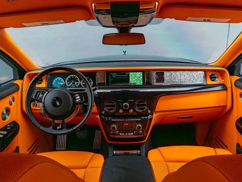Used 2018 Rolls-Royce Phantom Sedan RWD image 15