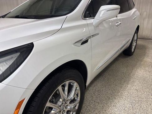 Used 2023 Buick Enclave Essence w/ Experience Buick Package image 10