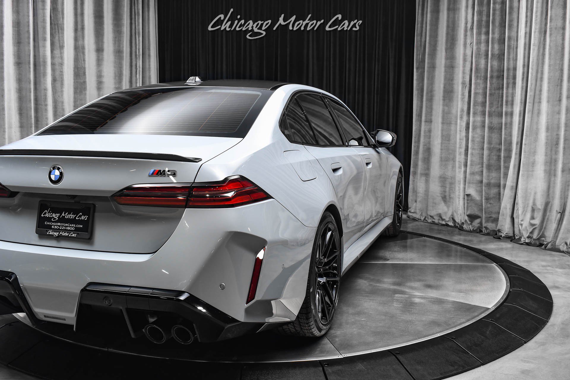 Used 2025 BMW M5 w/ Carbon Package AWD/4WD image 45