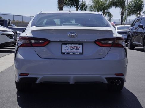 Used 2024 Toyota Camry SE FWD image 5
