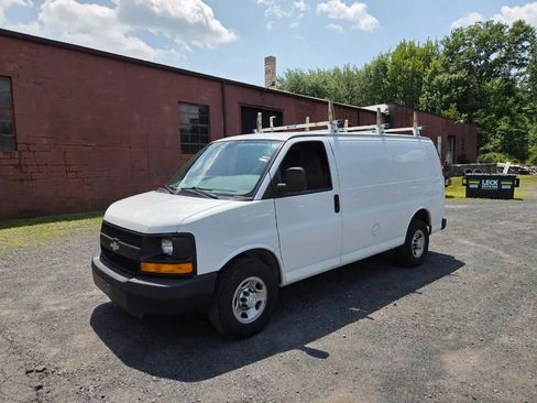 Used 2016 Chevrolet Express 2500 RWD image 1
