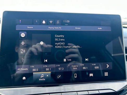 Used 2024 Jeep Compass Latitude image 20