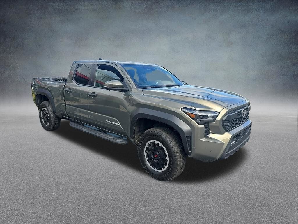 Used 2024 Toyota Tacoma TRD Off-Road w/ TRD Off Road Premium Package AWD/4WD image 12