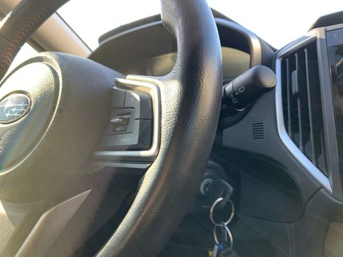 Used 2019 Subaru Crosstrek 2.0i Premium w/ Moonroof Package image 26