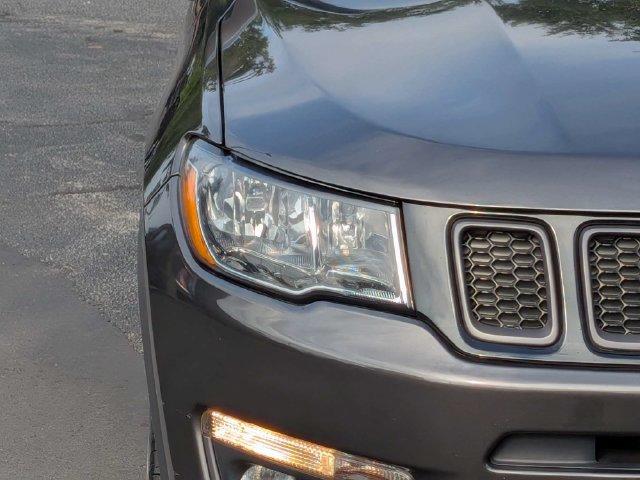 Used 2021 Jeep Compass Latitude w/ Sun and Sound Group AWD/4WD image 11