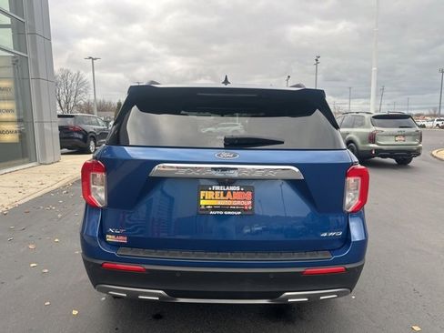Used 2021 Ford Explorer XLT w/ Equipment Group 202A image 9