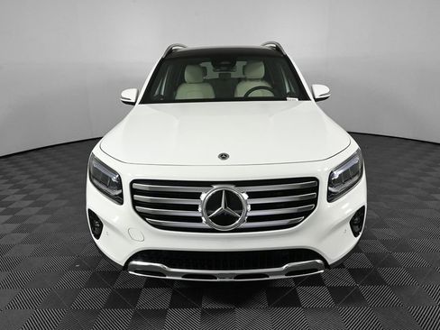 Used 2025 Mercedes-Benz GLB 250 image 34