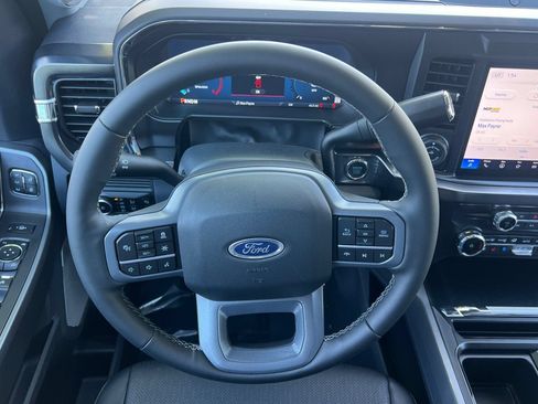 New 2026 Ford F250 Lariat w/ Black Appearance Package AWD/4WD image 13