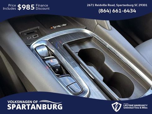 Used 2024 Buick Enclave Essence image 16