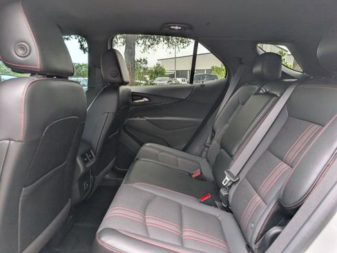 Used 2023 Chevrolet Equinox RS FWD image 18