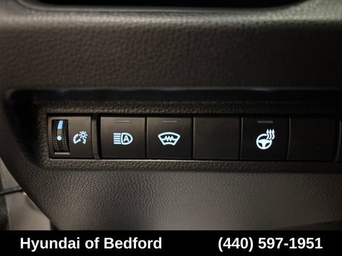Used 2025 Toyota RAV4 XLE AWD/4WD image 24