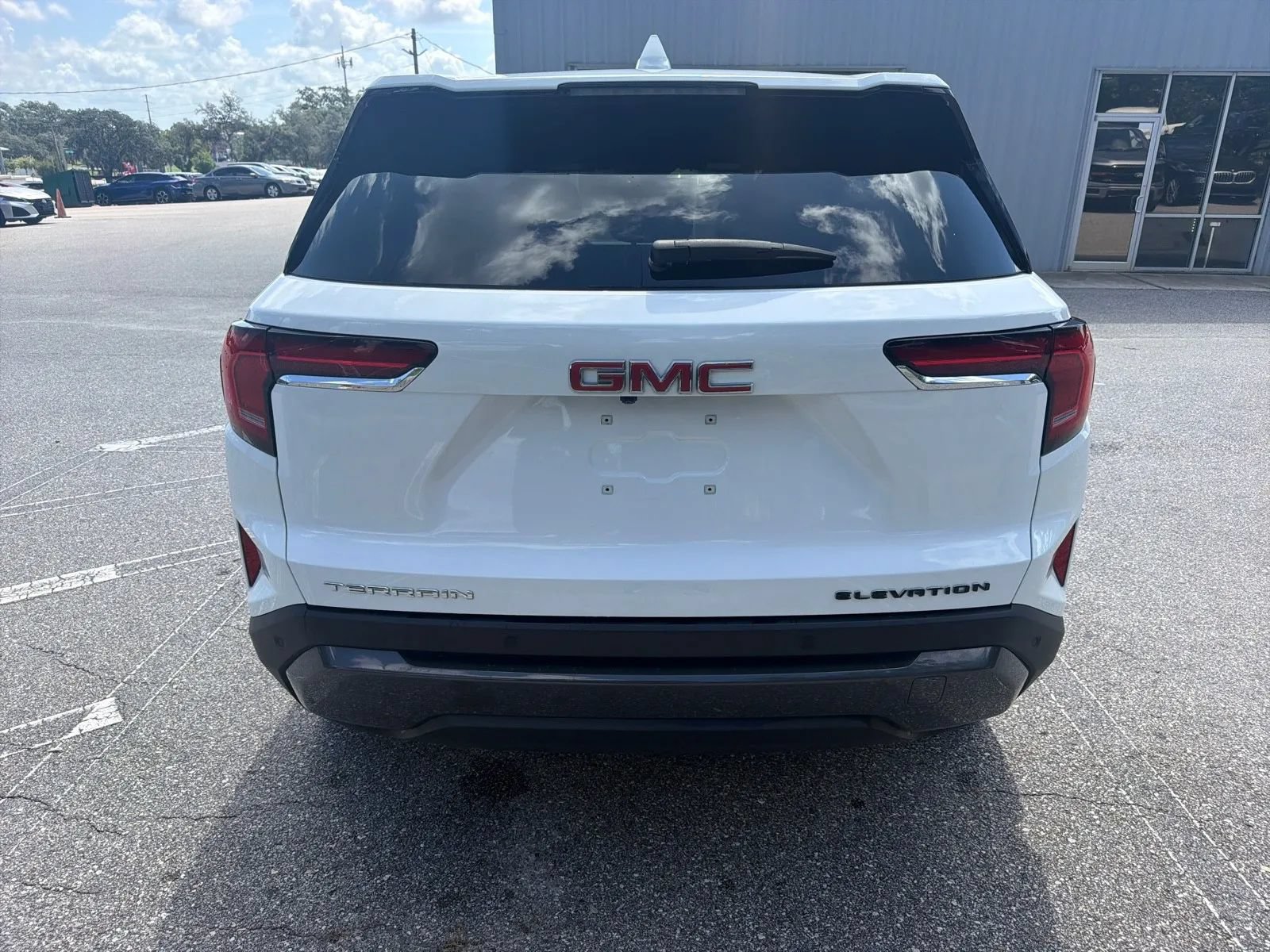 Used 2025 GMC Terrain Elevation FWD image 9