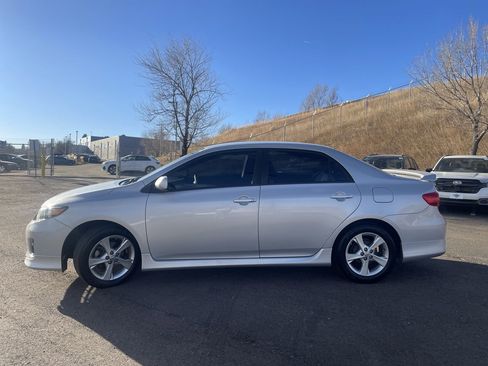 Used 2013 Toyota Corolla S image 4