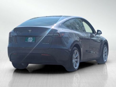 Used 2023 Tesla Model Y Long Range image 4