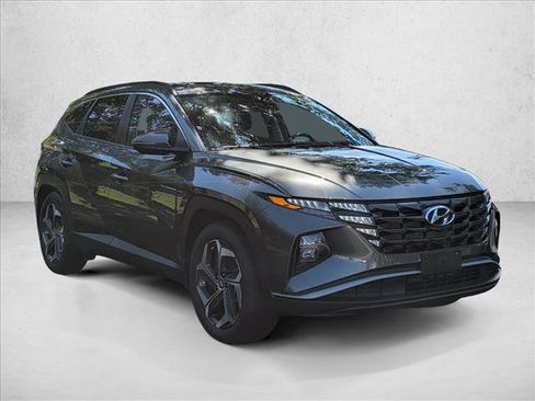 Used 2022 Hyundai Tucson SEL w/ Convenience Package FWD image 3