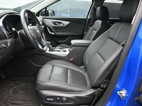 Used 2024 Chevrolet Blazer LT w/ Sound & Technology Package FWD image 12