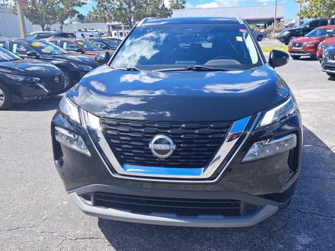 Certified 2023 Nissan Rogue SV w/ SV Premium Package image 2