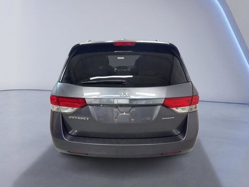 Used 2017 Honda Odyssey SE image 5