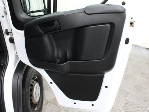 Used 2025 RAM ProMaster 2500 w/ Convenience Group FWD image 21