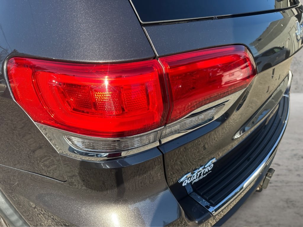 Used 2018 Jeep Grand Cherokee Limited w/ Trailer Tow Group IV AWD/4WD image 21