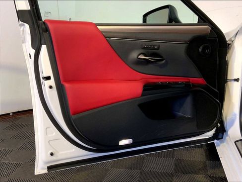 Used 2024 Lexus ES 350 F Sport w/ Technology Package FWD image 25