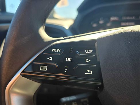 Used 2025 Audi Q4 e-tron Prestige w/ Cold Weather Package image 35