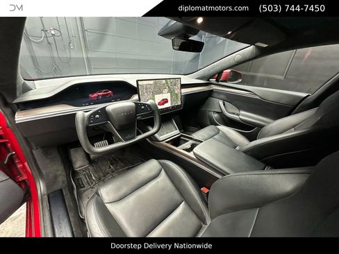 Used 2021 Tesla Model S Plaid image 17