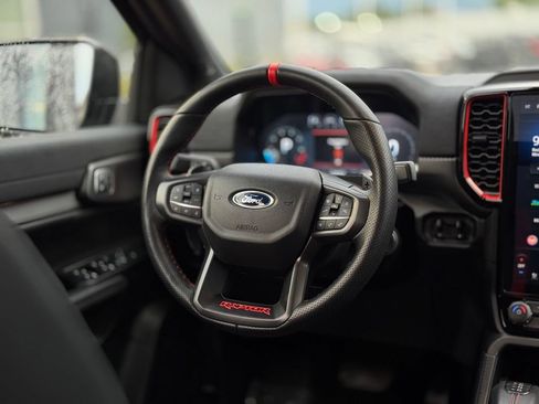 Used 2025 Ford Ranger Raptor AWD/4WD image 17