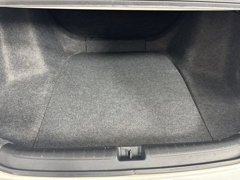Used 2018 Honda Accord LX image 32